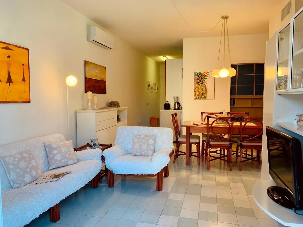 Apartment Apt 1 Garden Ville Sirmione
