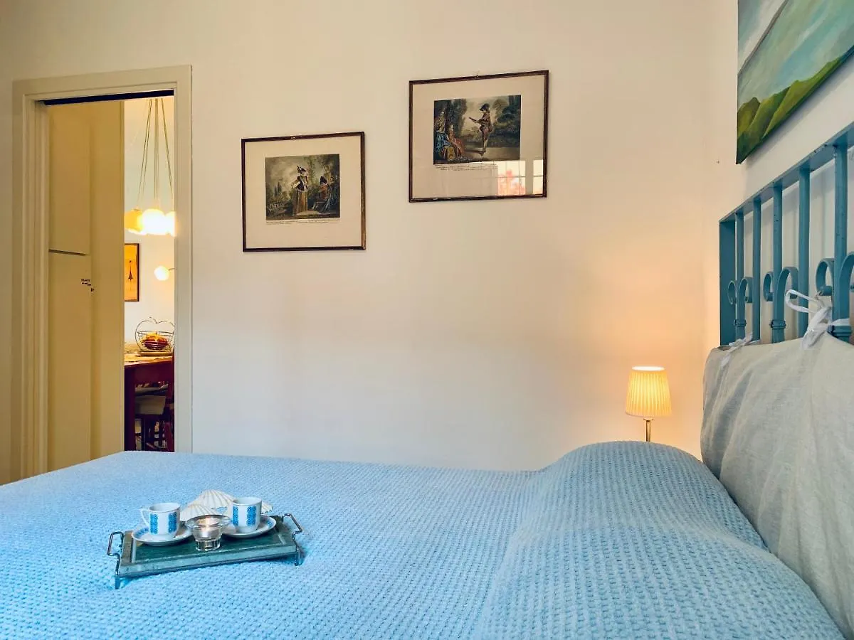 Apt 1 Garden Ville Sirmione 0*,  Italy